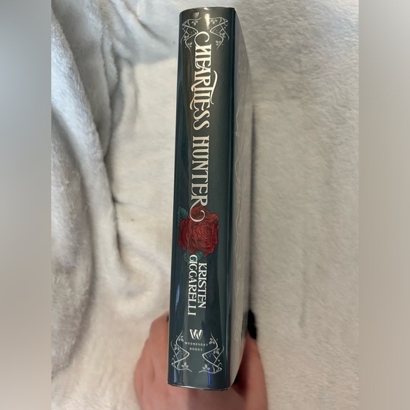 Heartless Hunter - OwlCrate - Picture 2 of 13